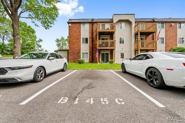 2745 Westphalia Court C, St Louis, MO 63129