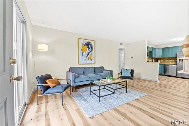 2745 Westphalia Court C, St Louis, MO 63129