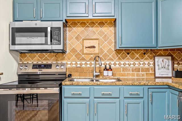 2745 Westphalia Court C, St Louis, MO 63129