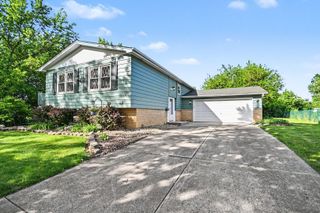 15405 James Drive, Oak Forest, IL 60452