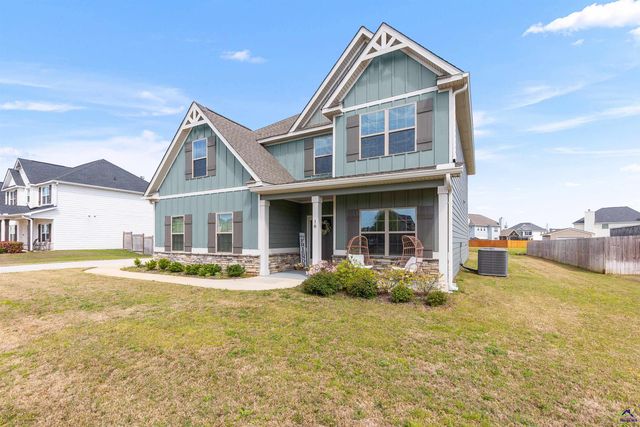 18 Pearl Moss Lane, Kathleen, GA 31047