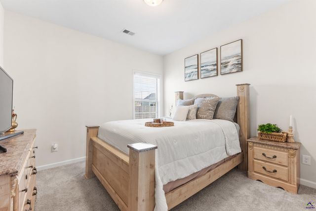 18 Pearl Moss Lane, Kathleen, GA 31047