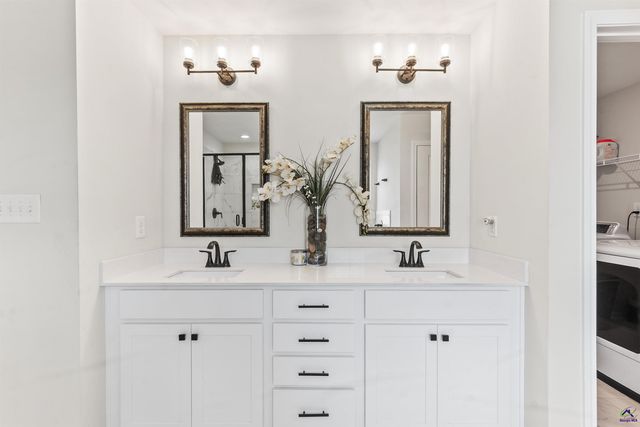 18 Pearl Moss Lane, Kathleen, GA 31047