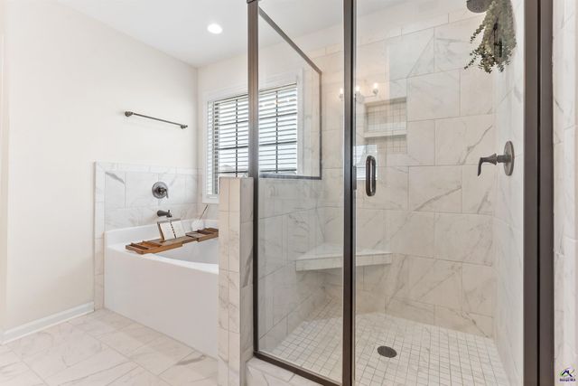 18 Pearl Moss Lane, Kathleen, GA 31047