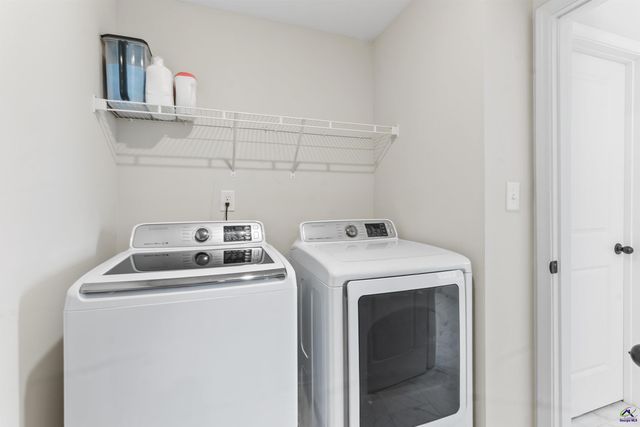 18 Pearl Moss Lane, Kathleen, GA 31047