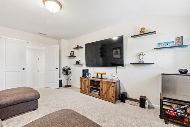 18 Pearl Moss Lane, Kathleen, GA 31047