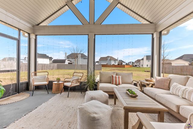 18 Pearl Moss Lane, Kathleen, GA 31047