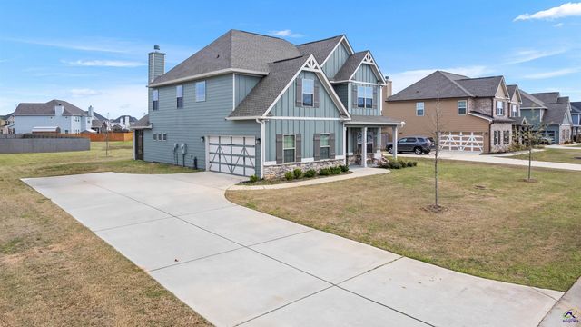 18 Pearl Moss Lane, Kathleen, GA 31047