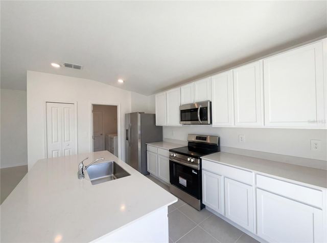 2118 CHRIS DRIVE, Winter Haven, FL 33884