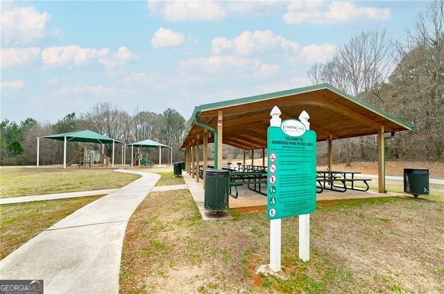 170 Longcreek Drive, Fayetteville, GA 30214