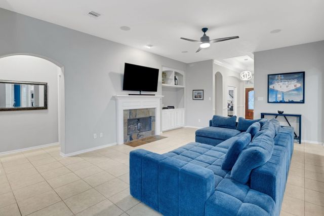 1915 Lakeside Crossing, Katy, TX 77494