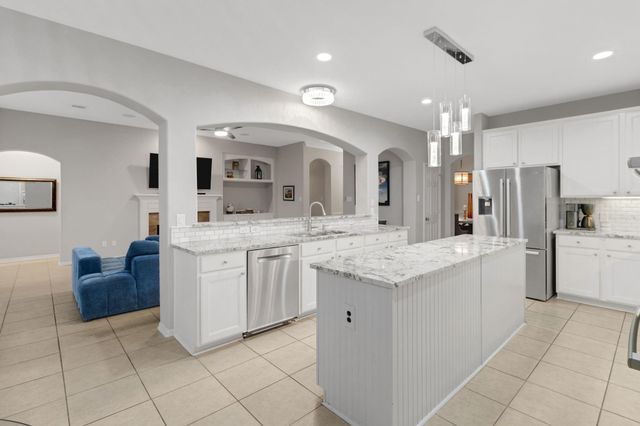 1915 Lakeside Crossing, Katy, TX 77494