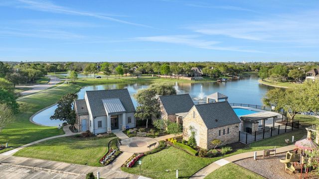 1915 Lakeside Crossing, Katy, TX 77494
