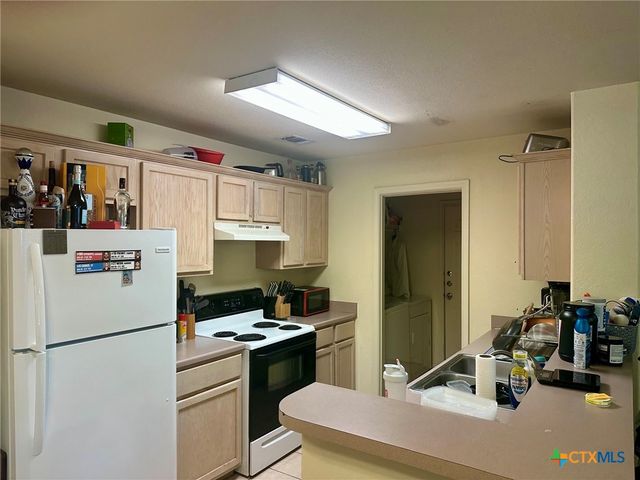 802 Sagewood Trail, San Marcos, TX 78666