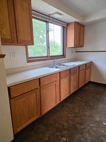 652 E 3rd Street, Winona, MN 55987