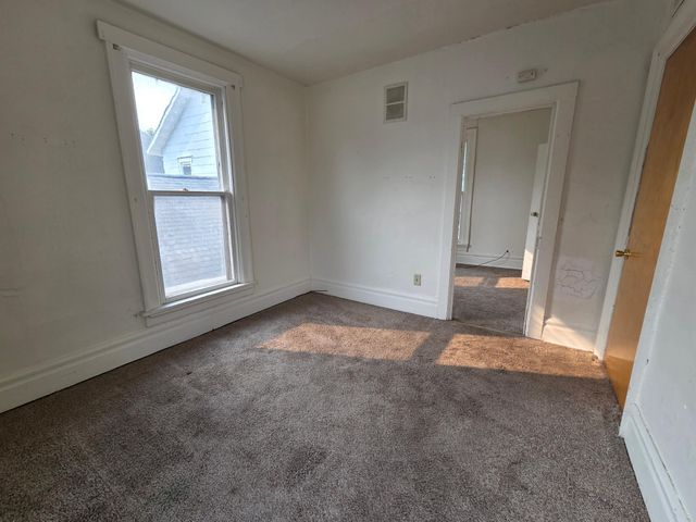 652 E 3rd Street, Winona, MN 55987