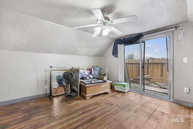 203 9th Ave, Twin Falls, ID 83301