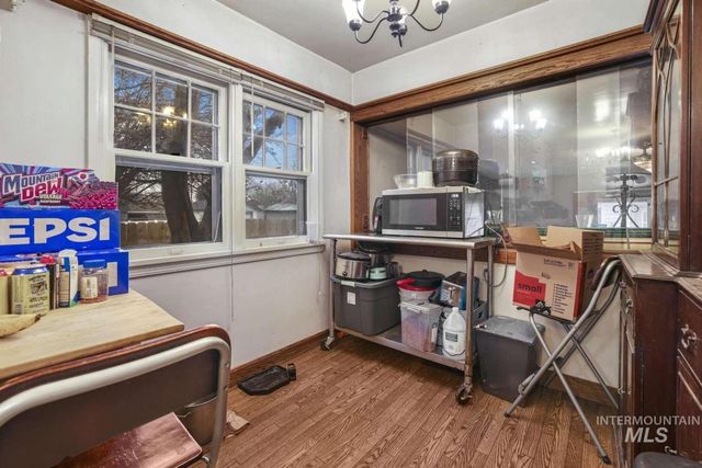 203 9th Ave, Twin Falls, ID 83301