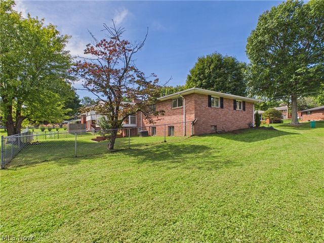 129 Morningside Circle, Parkersburg, WV 26101