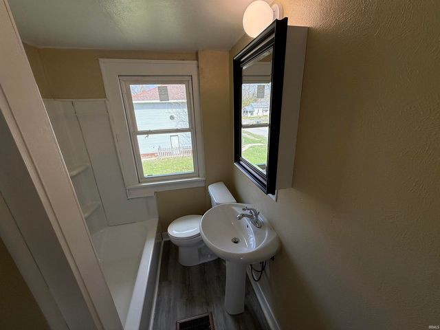 1134 N Johnson Street, South Bend, IN 46628