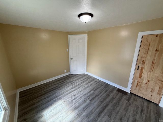 1134 N Johnson Street, South Bend, IN 46628