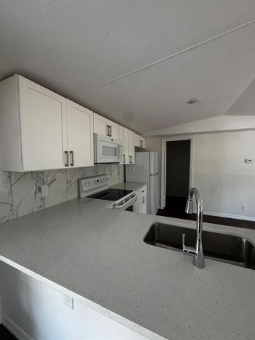 120 3RD WAHNETA STREET W, Winter Haven, FL 33880