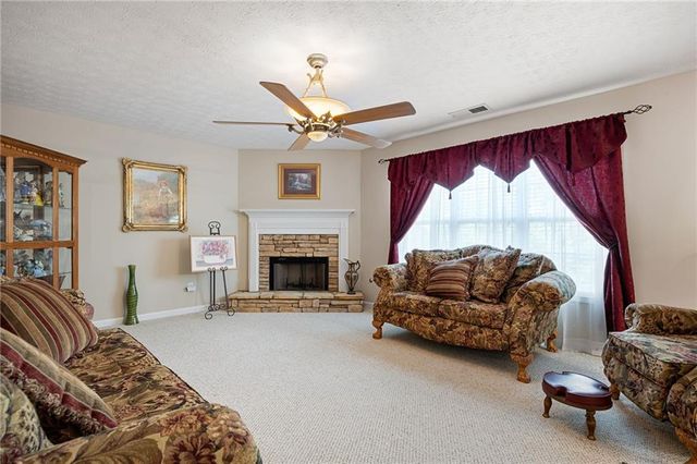 103 E SKYLINE View, Dallas, GA 30157