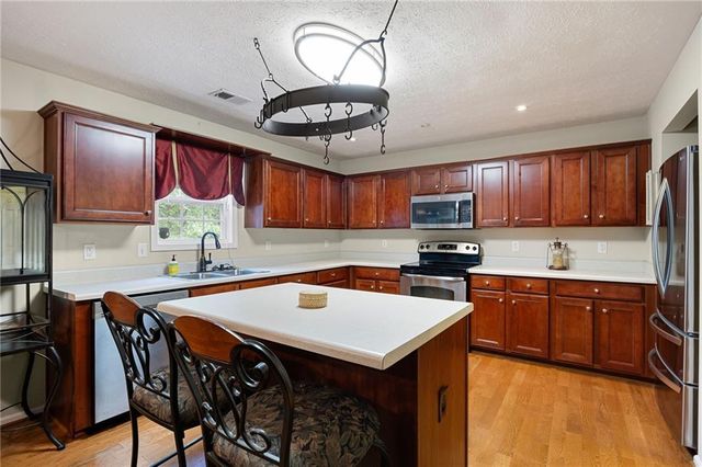 103 E SKYLINE View, Dallas, GA 30157