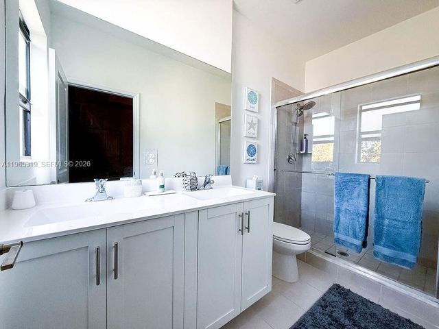 20917 NE 8th Ave, Miami, FL 33179