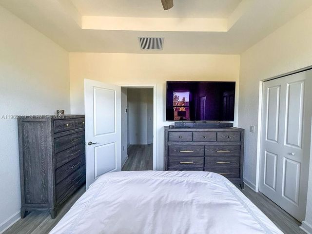 20917 NE 8th Ave, Miami, FL 33179