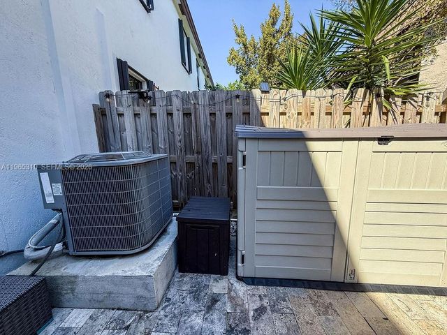 20917 NE 8th Ave, Miami, FL 33179