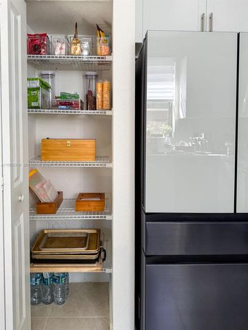 20917 NE 8th Ave, Miami, FL 33179