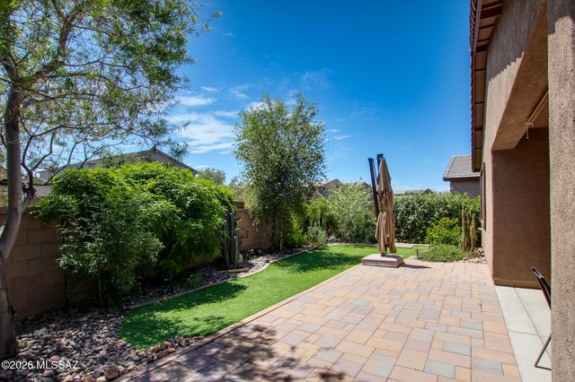 891 W Calle Tipoy, Sahuarita, AZ 85629