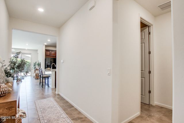 891 W Calle Tipoy, Sahuarita, AZ 85629