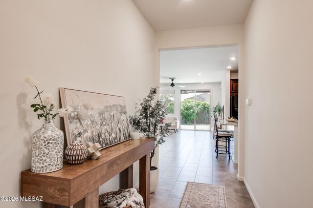 891 W Calle Tipoy, Sahuarita, AZ 85629