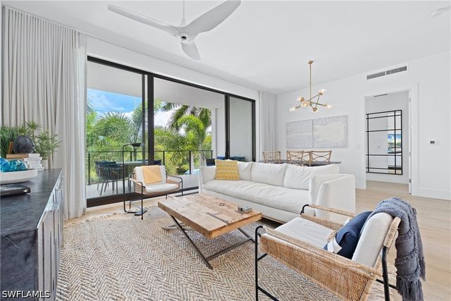 850 Central AVE 203, Other, FL 34102