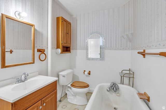 8953 S 90 E, Sandy, UT 84070