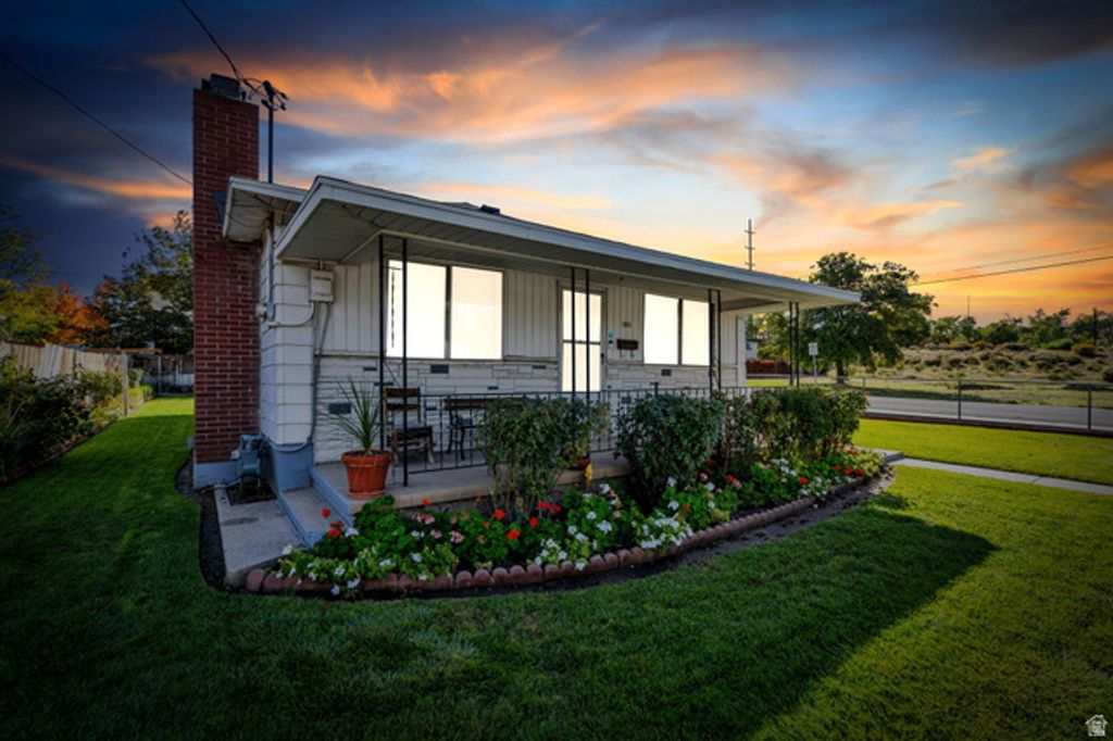 8953 S 90 E, Sandy, UT 84070