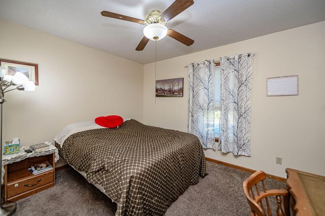 2008 S DEERBORN CIR, Columbia, MO 65203