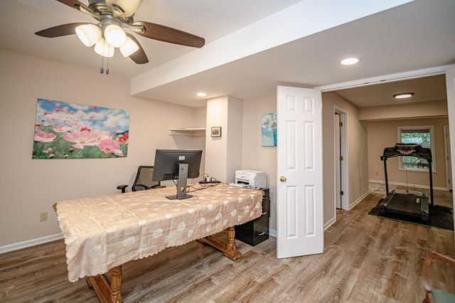 2008 S DEERBORN CIR, Columbia, MO 65203