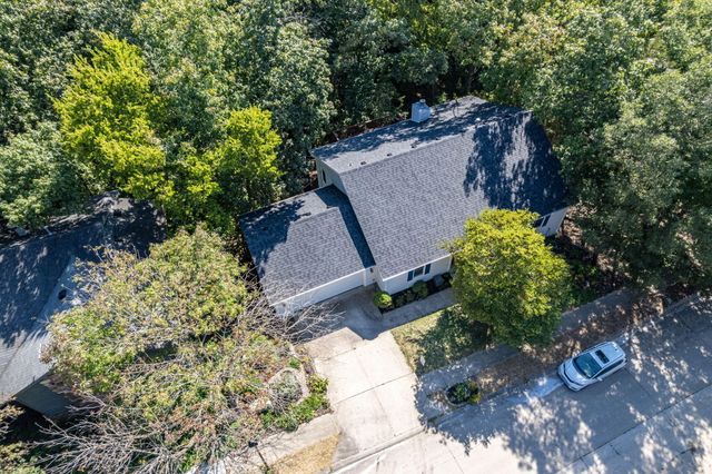 2008 S DEERBORN CIR, Columbia, MO 65203