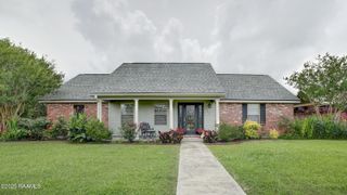 2001 Squirrel Run, New Iberia, LA 70560