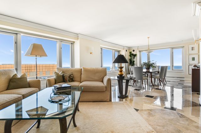 132 E Delaware Place 5506, Chicago, IL 60611