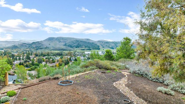 6917 Luther Circle, Moorpark, CA 93021