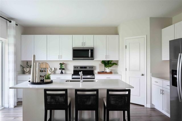 4627 HIKERS DRIVE, Davenport, FL 33837