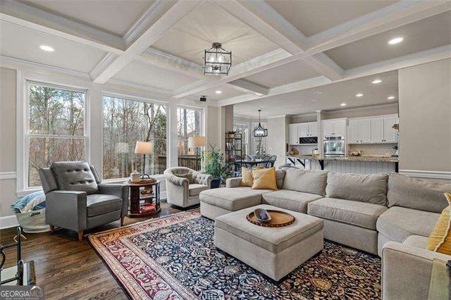 658 VININGS ESTATES Drive SE, Mableton, GA 30126