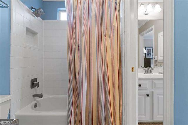 658 VININGS ESTATES Drive SE, Mableton, GA 30126