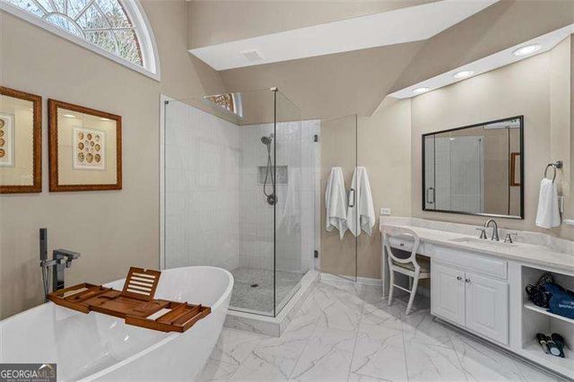 658 VININGS ESTATES Drive SE, Mableton, GA 30126