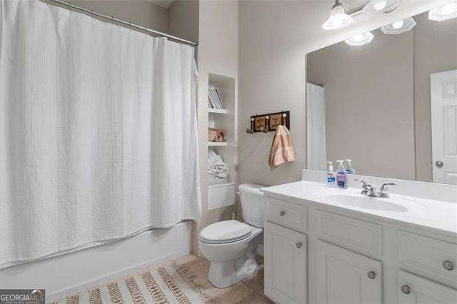 658 VININGS ESTATES Drive SE, Mableton, GA 30126