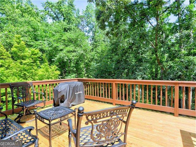 658 VININGS ESTATES Drive SE, Mableton, GA 30126